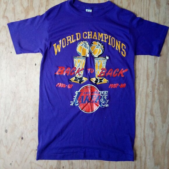 Deadstock Vintage Champion Los Angeles Lakers Back To Back Champions T-Shirt - Picture 2 of 5